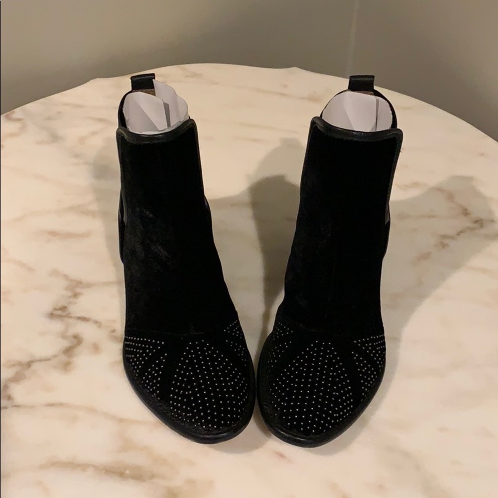 Donald Pliner velvet booties